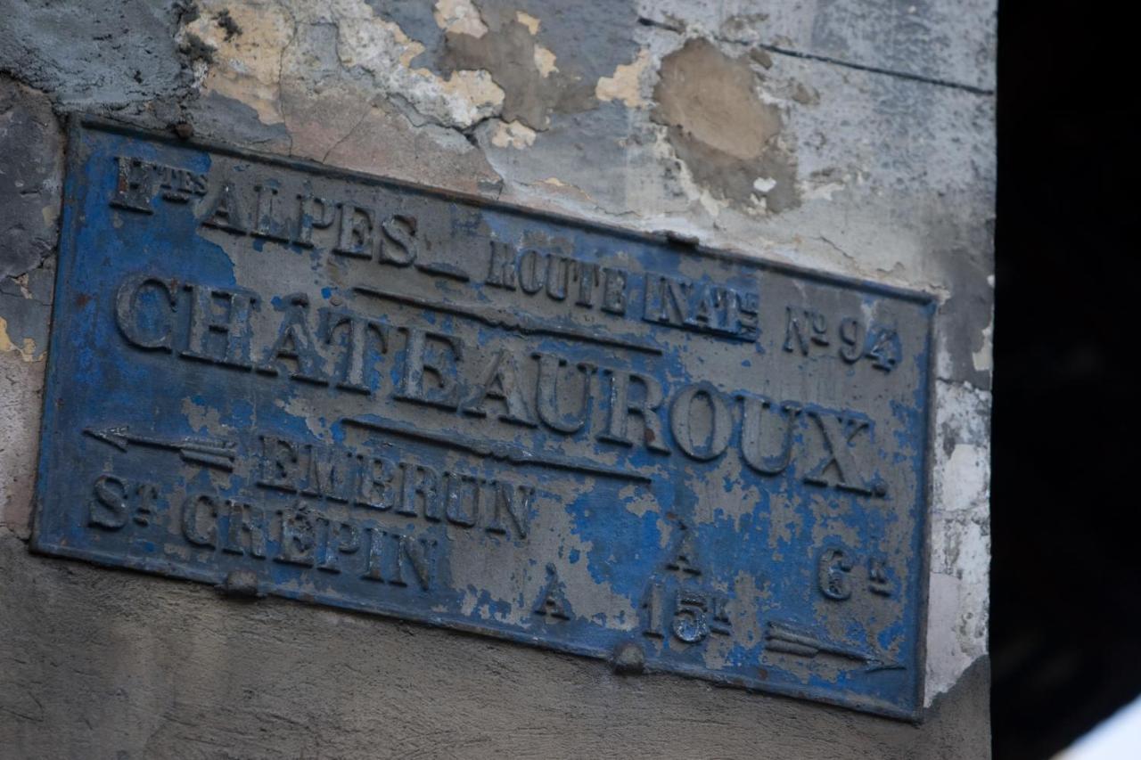 Maison Cimarron Panzió Chateauroux-les-Alpes Kültér fotó