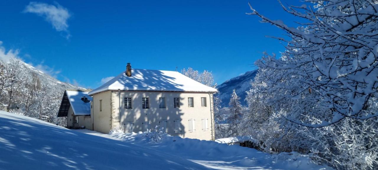 Maison Cimarron Panzió Chateauroux-les-Alpes Kültér fotó